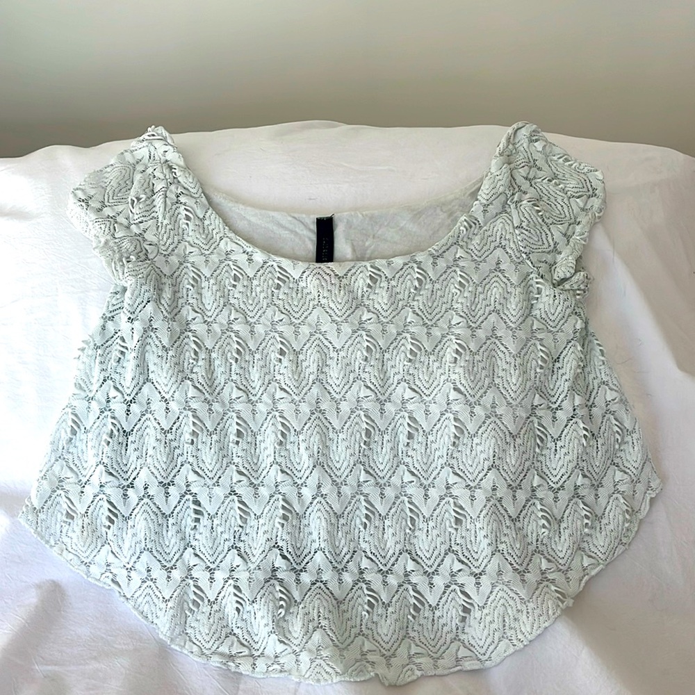 Fulltilt white Croptop Size Small